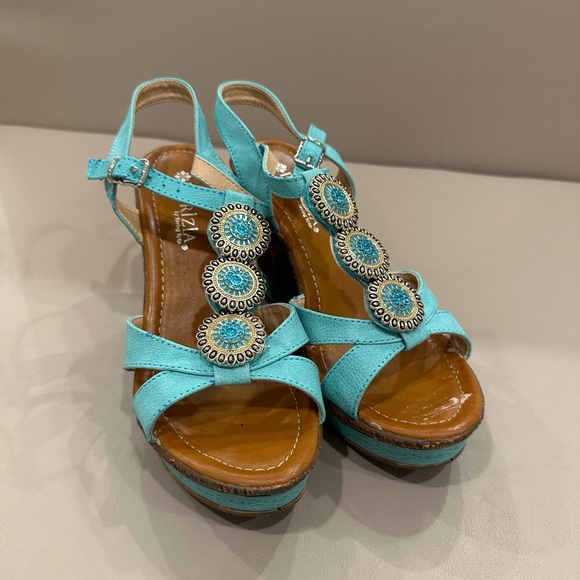 Spring Step Turquoise Beaded Wedge Sandals - Picture 4 of 9